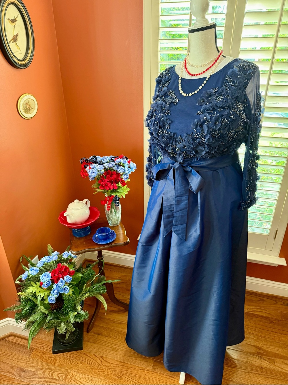 Nordstrom’s Pisarro Nights Navy Blue 3D Floral Beaded Taffeta Gown